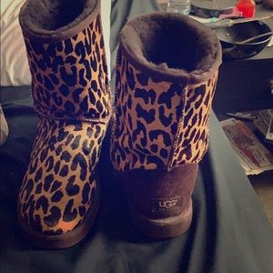 Leopard print Ugg’s